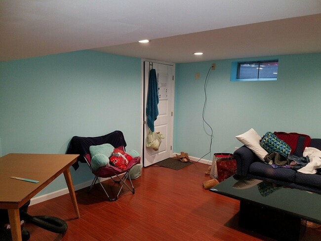 Building Photo - 2853 Chesfield Dr