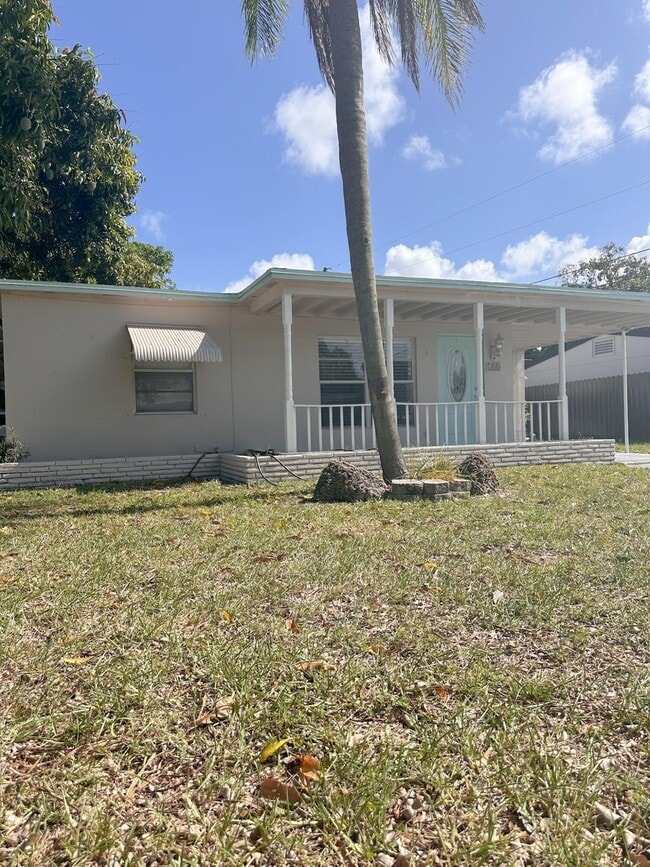 Photo - 100 NW 52nd St