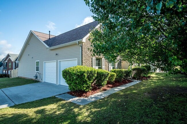 Photo - Great Jonesboro Living, 4 Bedroom, 3 Bath