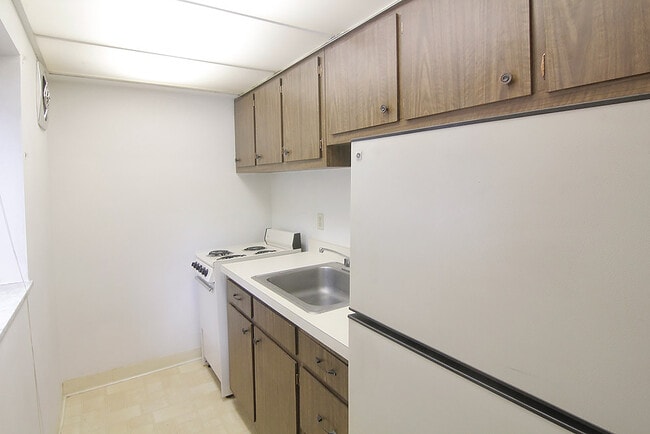 Photo - 1230 End E Ave Unit 2