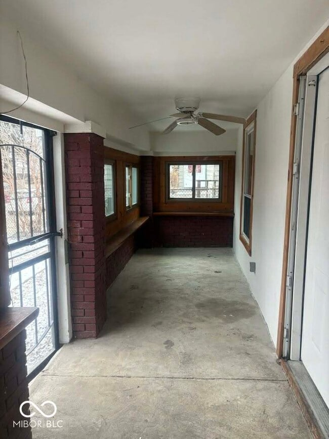 Photo - 2839 E 19th St