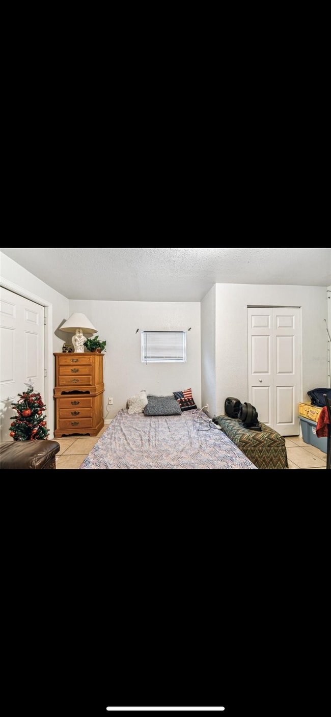 Photo - 1414 17th St W