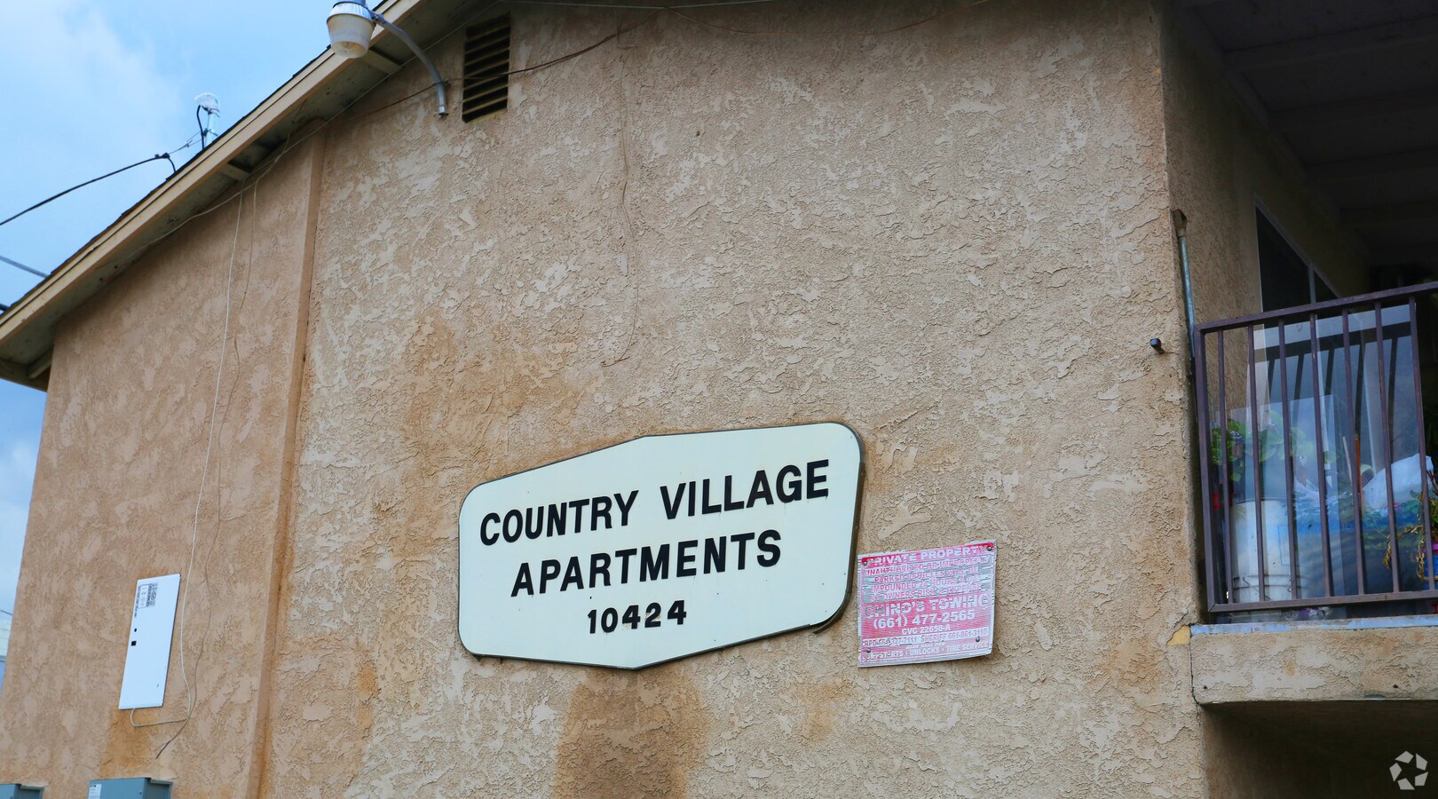Photo - Country Village Apartments