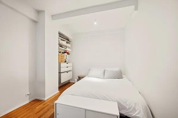 Photo - 465 W 23 St Unidad 6G