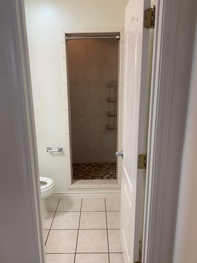 Photo - 1000 Ranchway Dr