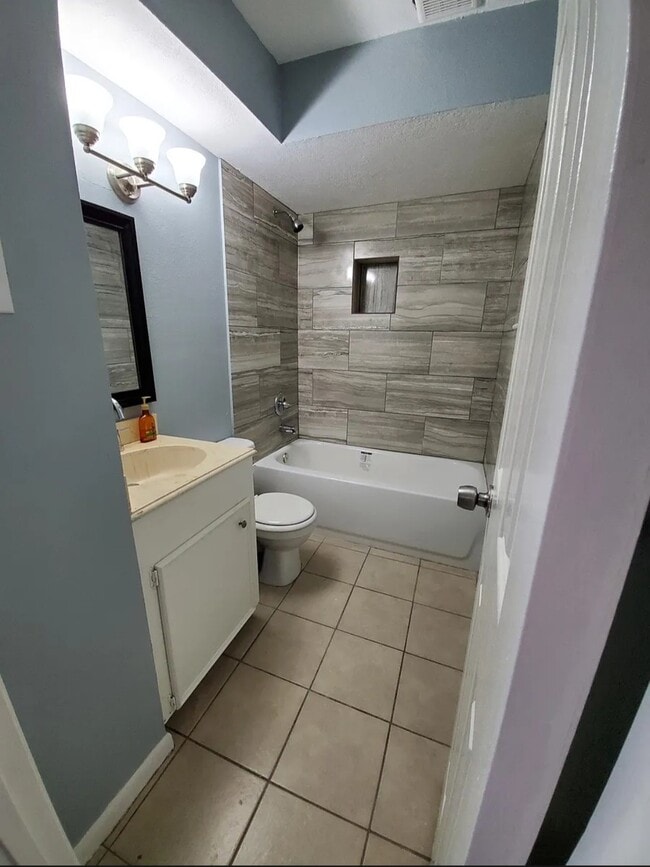 Photo - 1203 N Pacific St