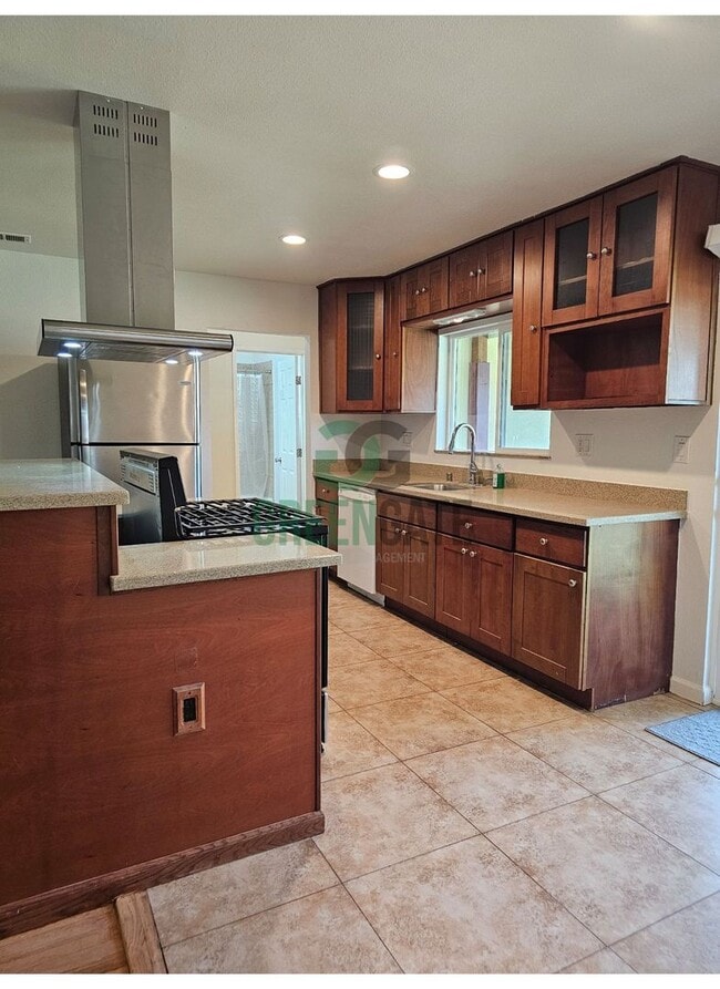 Photo - AVAILABLE NOW!! 3 Bedroom 2 Bath Home in Tracy!