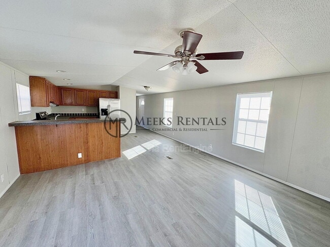 Photo - 106 Robby St