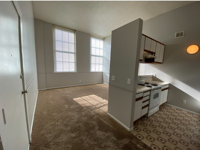 Photo - Mason School Apartment Homes