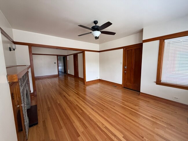Photo - 2252 N Laramie Ave Unit 1