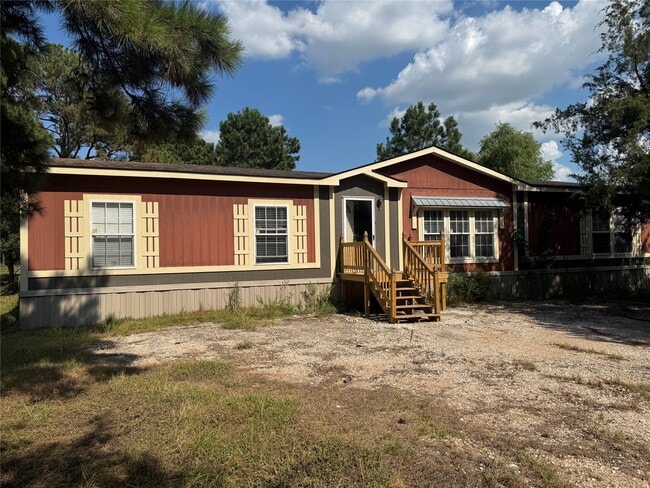 Photo - 20310 Great Lake St