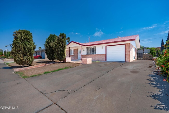 Building Photo - 11516 Meadowbrook Dr Rental