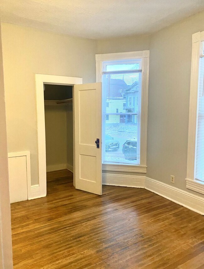 Photo - 718 Brown St Unidad 718 Brown Street #A