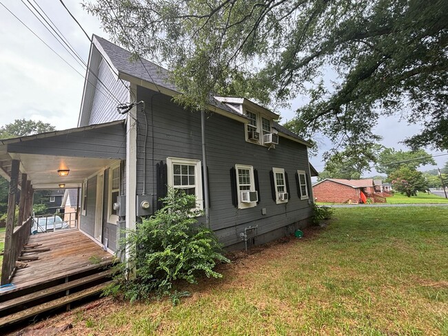 Photo - 201/203 Grove Avenue Unit 203 Grove Avenue