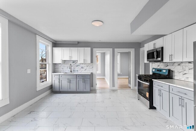 Photo - 302 Exchange St Unidad 2