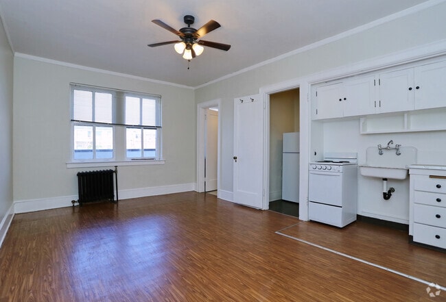 Studio, 1BA - 360 SF