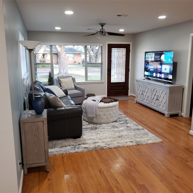 Photo - 510 S Belknap St