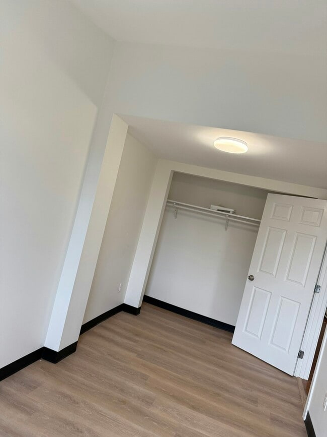 Photo - 222 Main St Unit R2