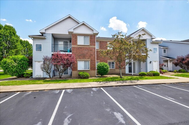 Building Photo - **Swimming Pool*****1 Bed 1 Bath******Cros... Rental