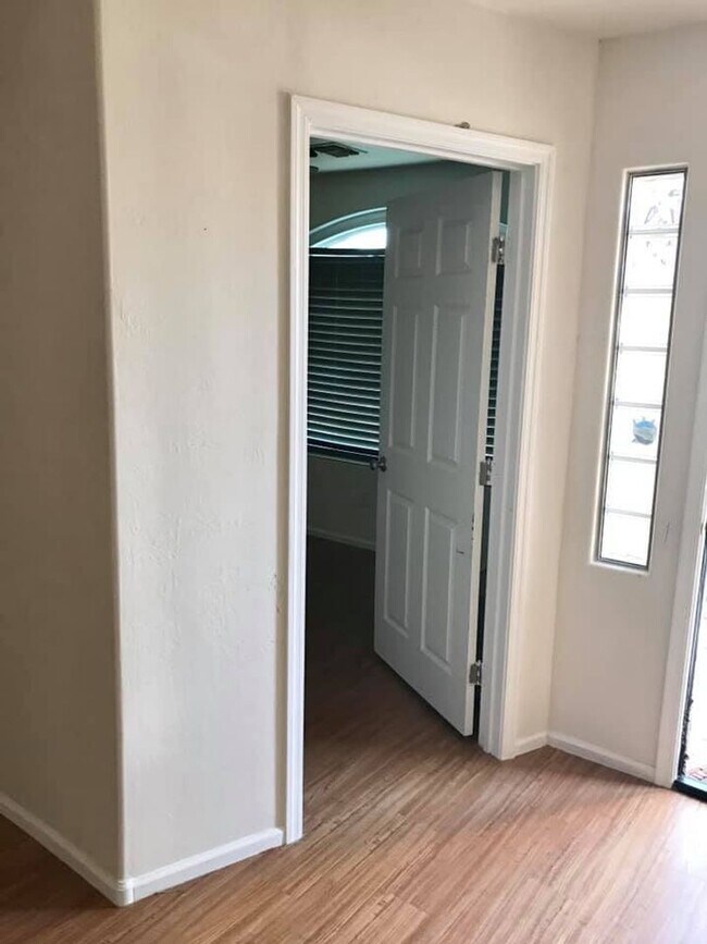 Photo - 3-bed plus den or 4-bedroom in San Tan Valley