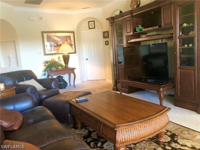Photo - 14100 Cambridge Dr Unit 203