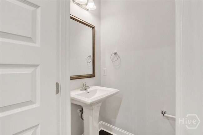 Photo - 77 Dorsey Dr