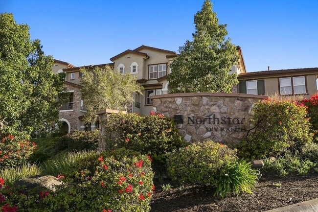 Building Photo - 1314 Calabria St Unit 1314 Rental