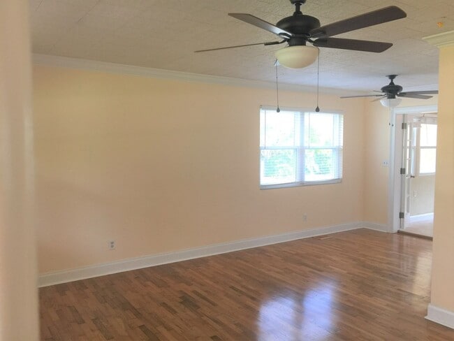 Photo - Spacious 3-Bedroom Home in Rio Vista - One...