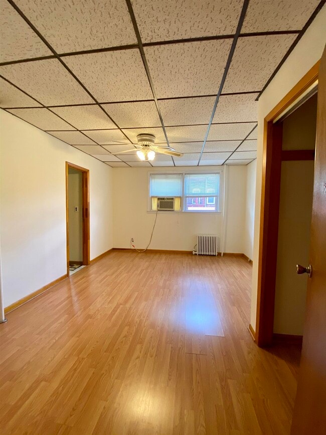 Photo - 16 Perrine Ave