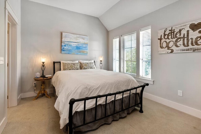 Photo - 12 Cypress Cir