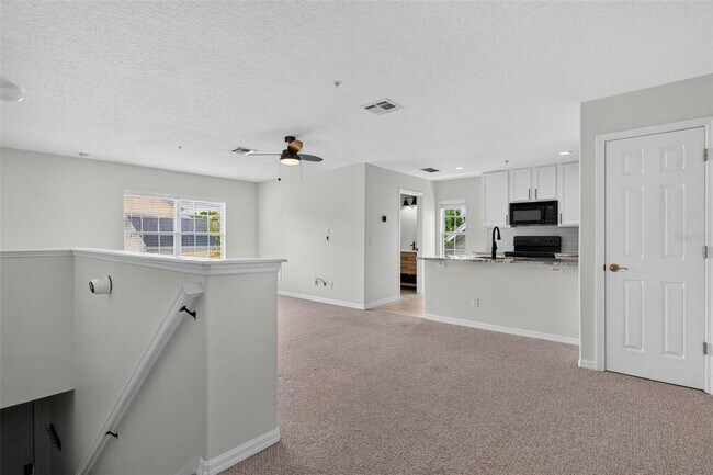 2074 Shaw Ln