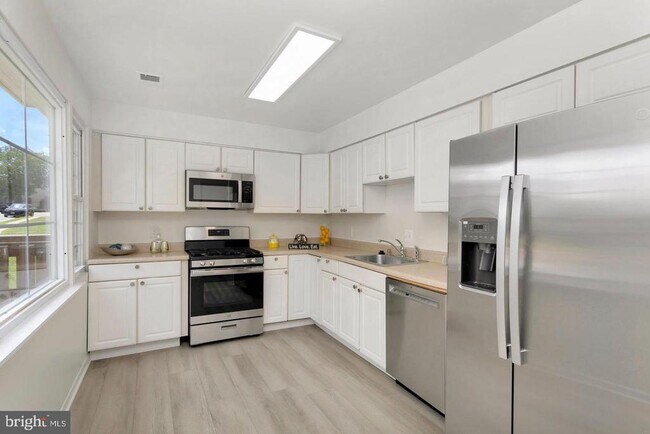 Photo - 1132 James Madison Cir