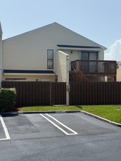 Building Photo - 641 Executive Center Dr Unit P104 Rental