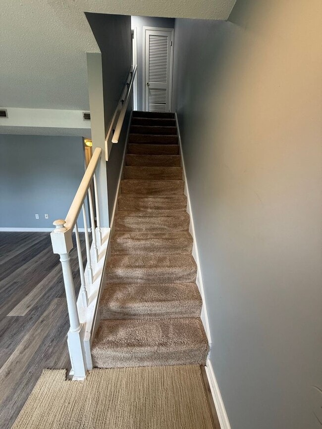 Photo - Nice 2 bedroom,  1.5 bath townhouse