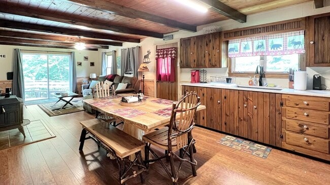 Photo - 219 Pleasant St