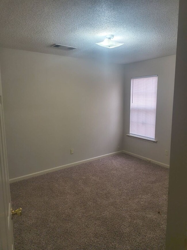 Photo - 8340 Keeli Cove