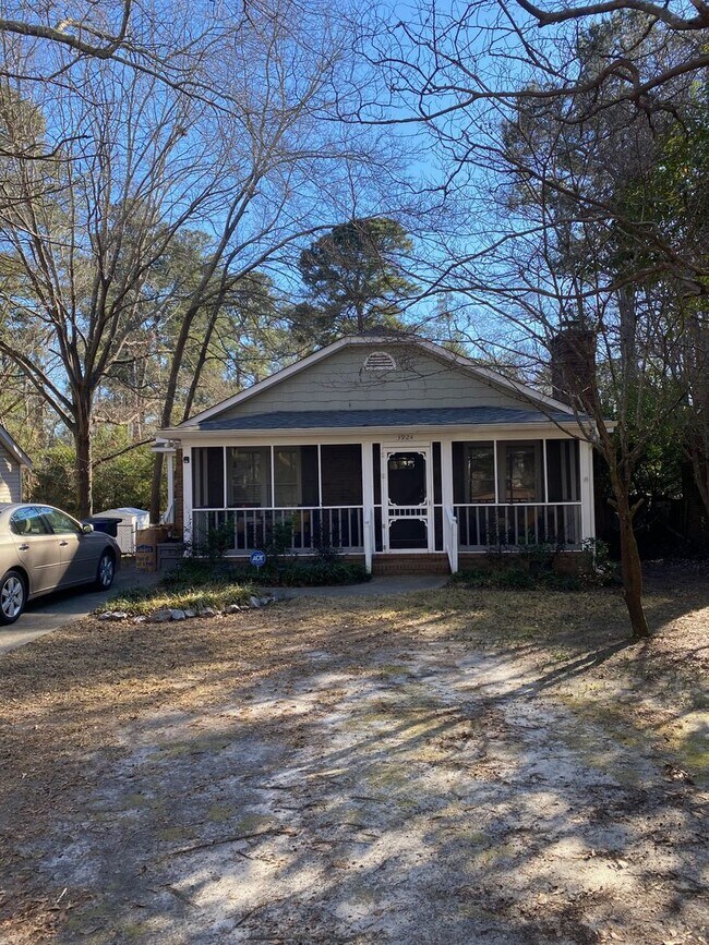 Photo - Charming 3-Bedroom Home in Rosewood – Avai...