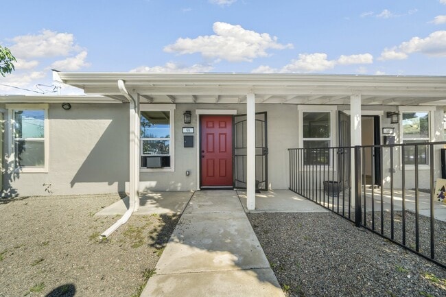 Building Photo - 98 W Siino Ave Unit 98 Rental