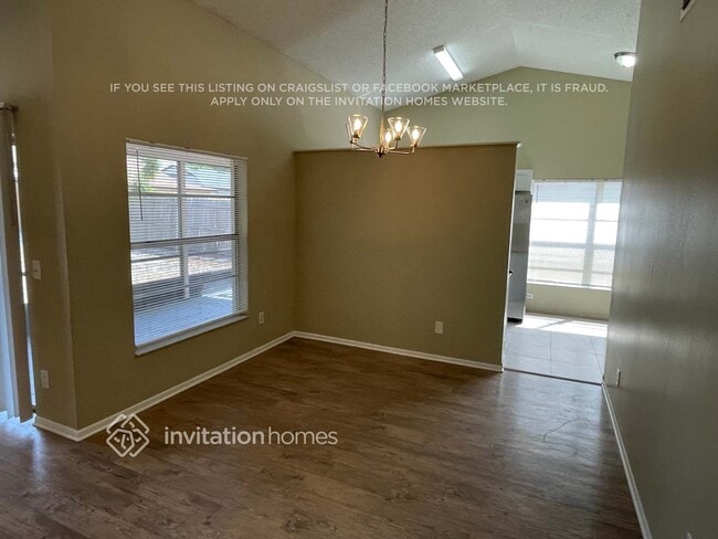 Photo - 207 Springview Dr