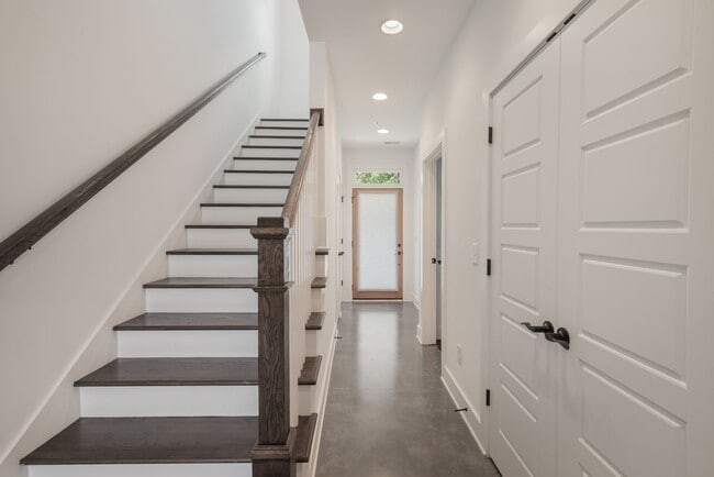 Photo - 1040 Maynor Ave