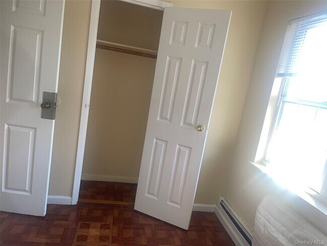 Photo - 405 Essex St Unit 2