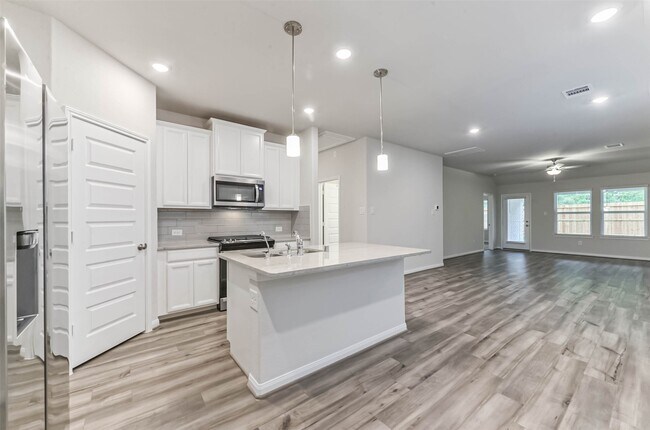 Photo - 17590 Rosette Grass Dr