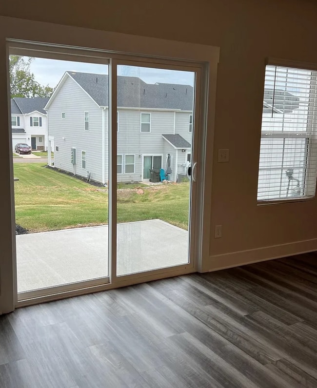 Photo - Desirable 3/2.5 Townhome Available Novembe...