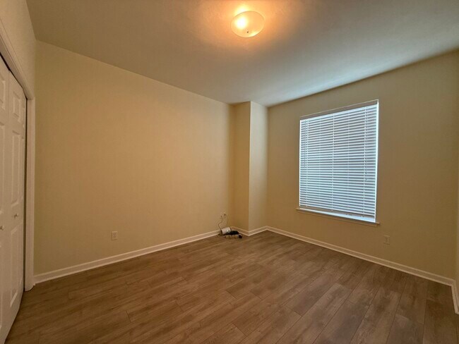 Photo - 5508 Hampton Woods Way Townhome