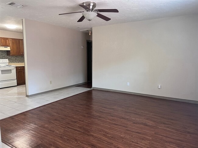 11913 Metmora Ct