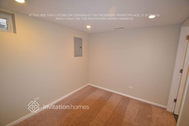 Photo - 5550 N Lotus Ave