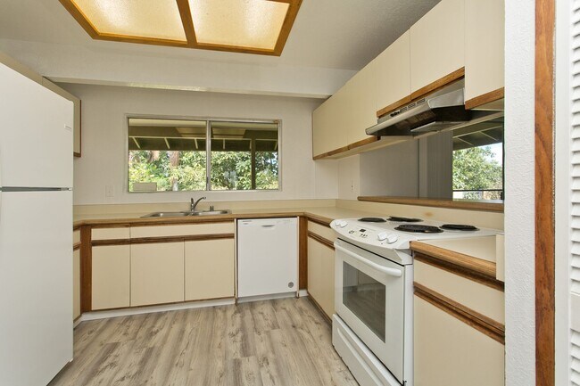 Photo - READY TO RENT! 3 bed, 2 bath home in beaut...