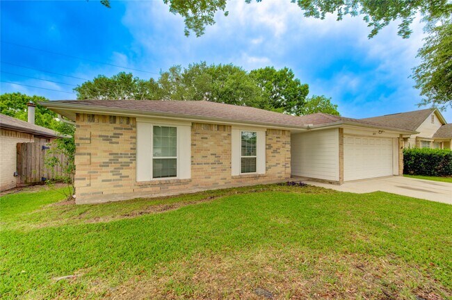 Photo - 2215 Squire Dobbins Dr
