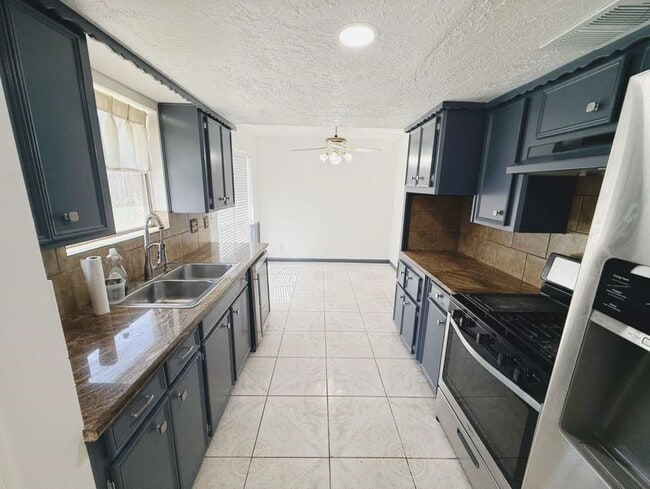 Photo - 9231 Friendship Rd