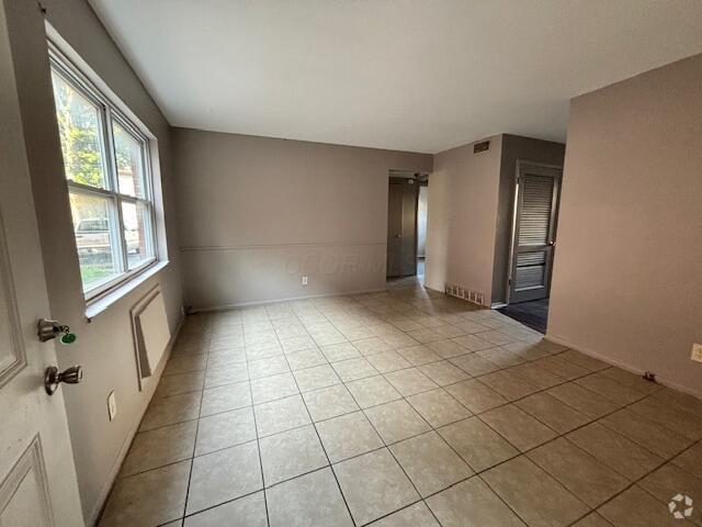Building Photo - 2897 E 9th Ave Unit A Rental